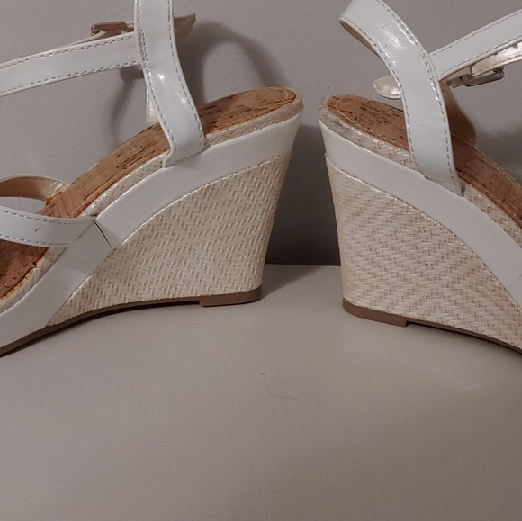 White wedge espadrilles - Picture 2 of 7